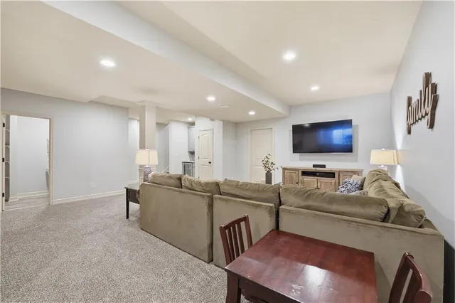 $539,900 | 3112 Southeast Brookside Court, Lee's Summit, MO 64063