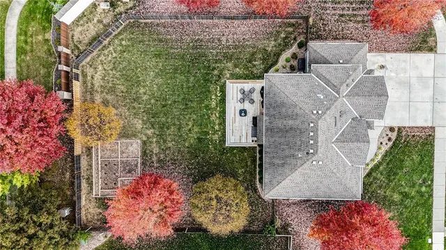 $539,900 | 3112 Southeast Brookside Court, Lee's Summit, MO 64063