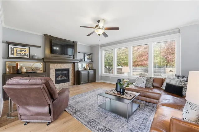 $539,900 | 3112 Southeast Brookside Court, Lee's Summit, MO 64063