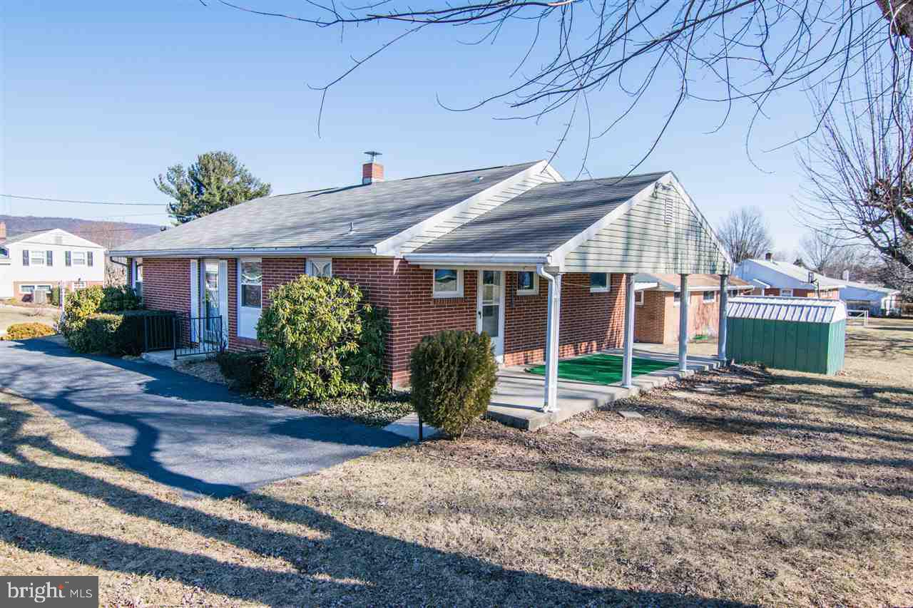 19 Sharon Road Enola, PA 17025 - Photo 2 of 16 Gallery Image 2