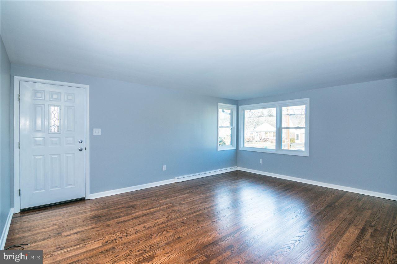19 Sharon Road Enola, PA 17025 - Photo 3 of 16 Gallery Image 3