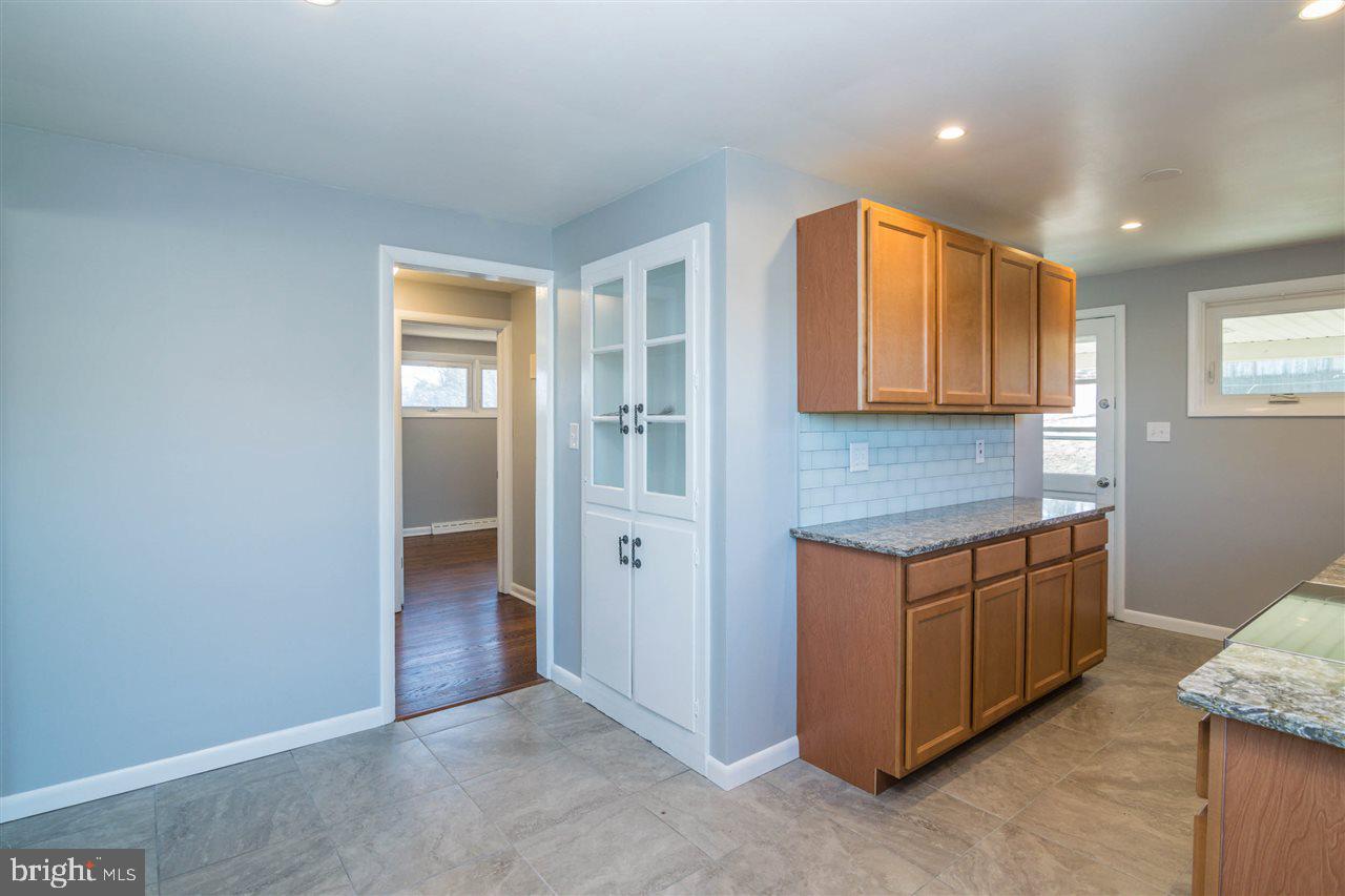 19 Sharon Road Enola, PA 17025 - Photo 6 of 16 Gallery Image 6