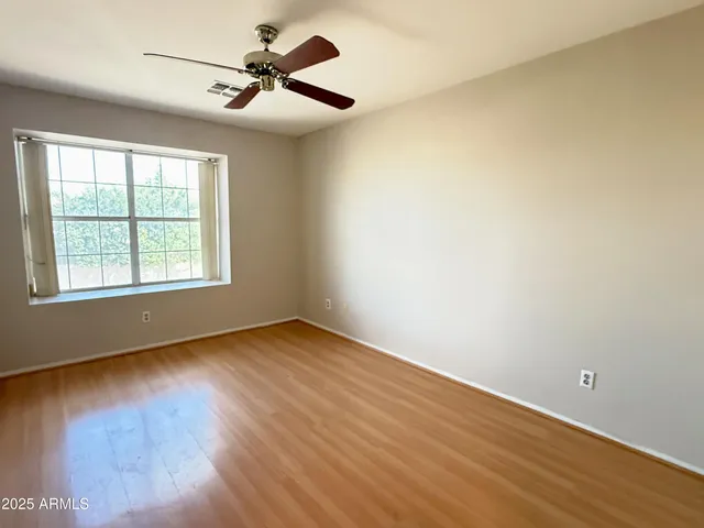 $2,695 | 15618 North 12th Avenue, Phoenix, AZ 85023