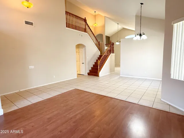 $2,695 | 15618 North 12th Avenue, Phoenix, AZ 85023