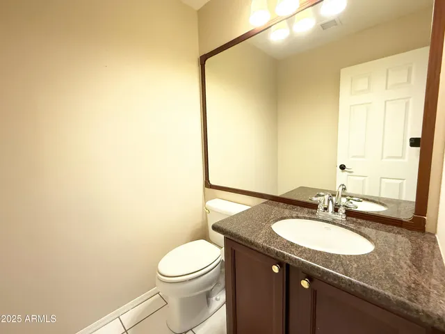 $2,695 | 15618 North 12th Avenue, Phoenix, AZ 85023