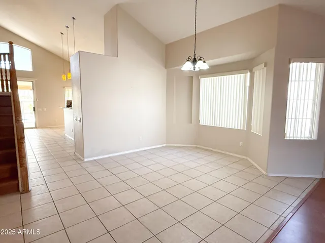 $2,695 | 15618 North 12th Avenue, Phoenix, AZ 85023