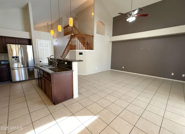$2,695 | 15618 North 12th Avenue, Phoenix, AZ 85023