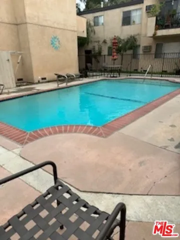 $2,100 | 5730 Yolanda Avenue, Tarzana, CA 91356