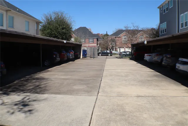 $210,000 | 4020 Blue Bonnet Boulevard, Unit B, Houston, TX 77025