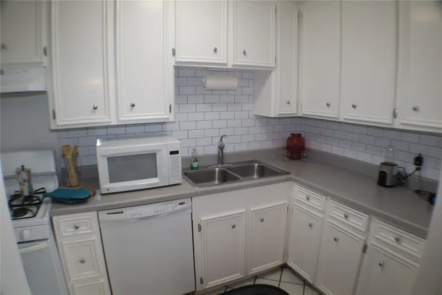 $210,000 | 4020 Blue Bonnet Boulevard, Unit B, Houston, TX 77025