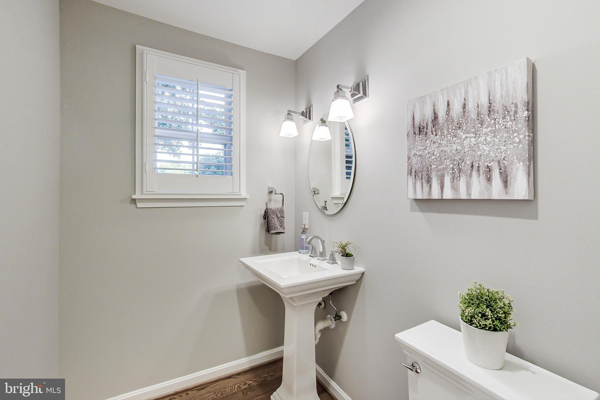 703 Roxboro Road Rockville, MD 20850 - Photo 22 of 62 Powder room