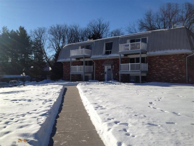 6716 Cascade Road Southeast Grand Rapids, MI 49546 - Photo 1 of 23 Primary Photo