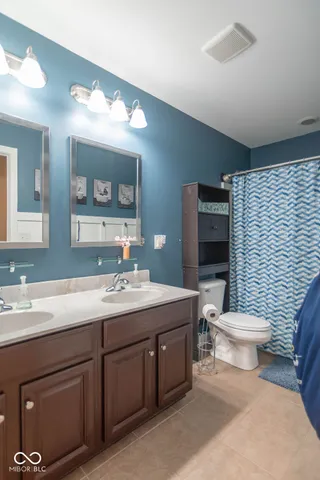 $585,000 | 7847 Cross Creek, Avon, IN 46123