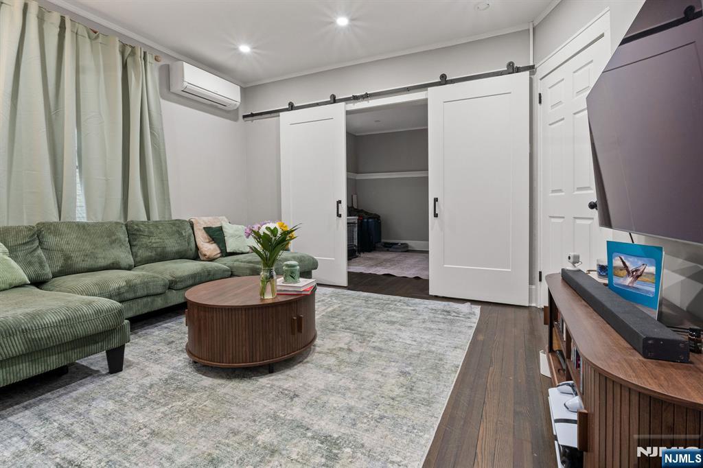 76 Mission Street Montclair, NJ 07042 - Photo 28 of 50 a living room with furniture and a potted plant
