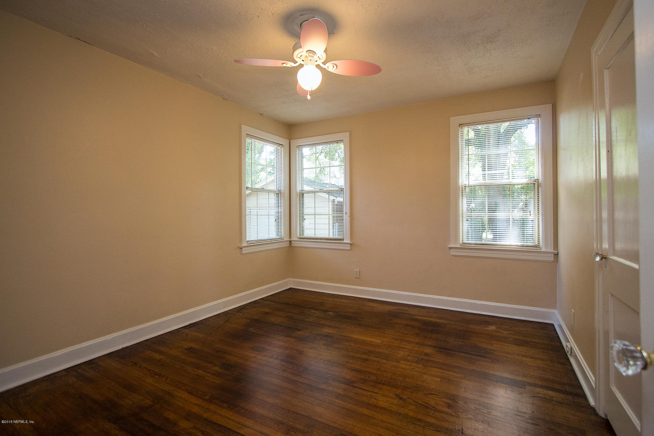 2231 Larchmont Road Jacksonville, FL 32207 - Photo 14 of 19 2nd Bedroom