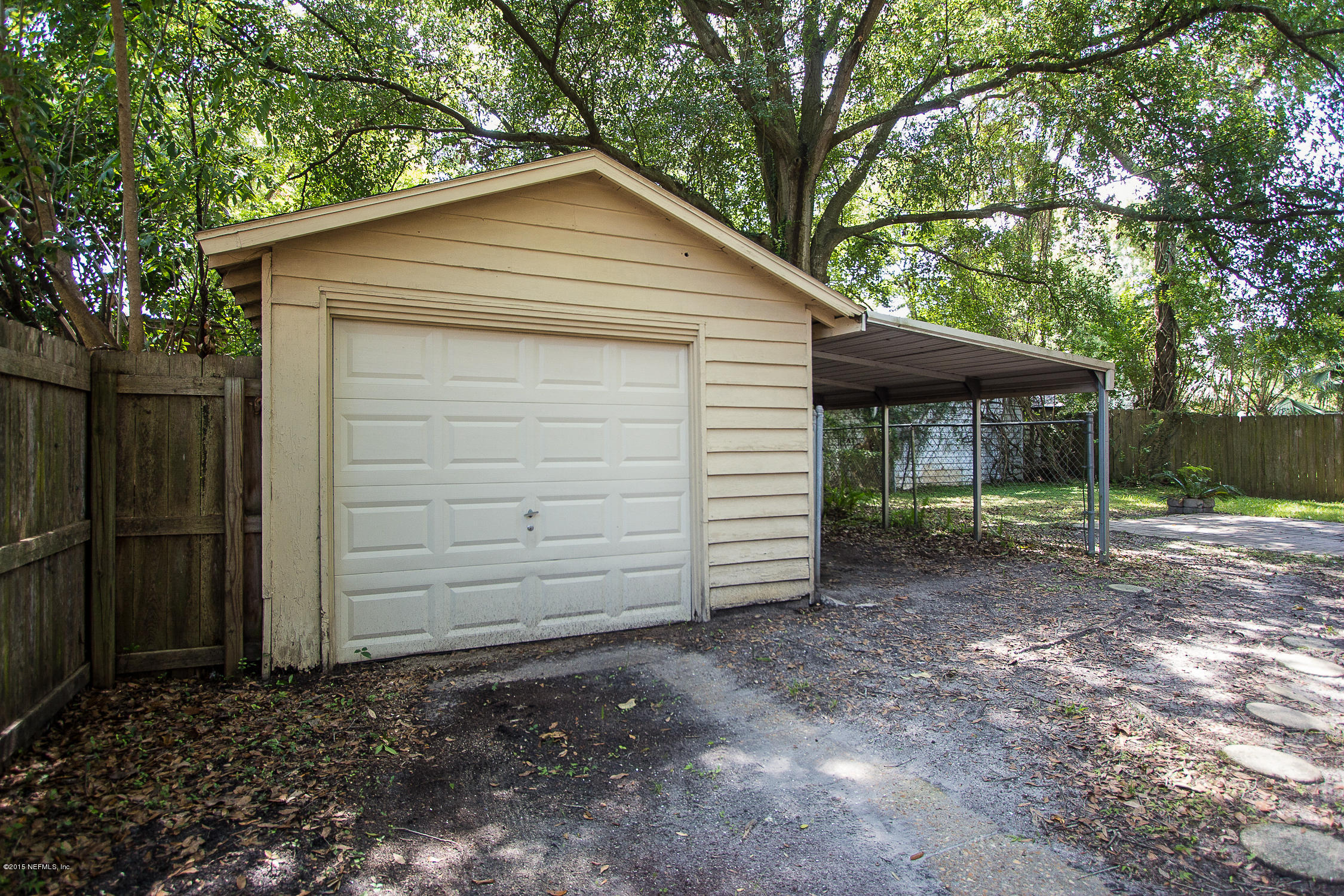 2231 Larchmont Road Jacksonville, FL 32207 - Photo 18 of 19 Detached Garage