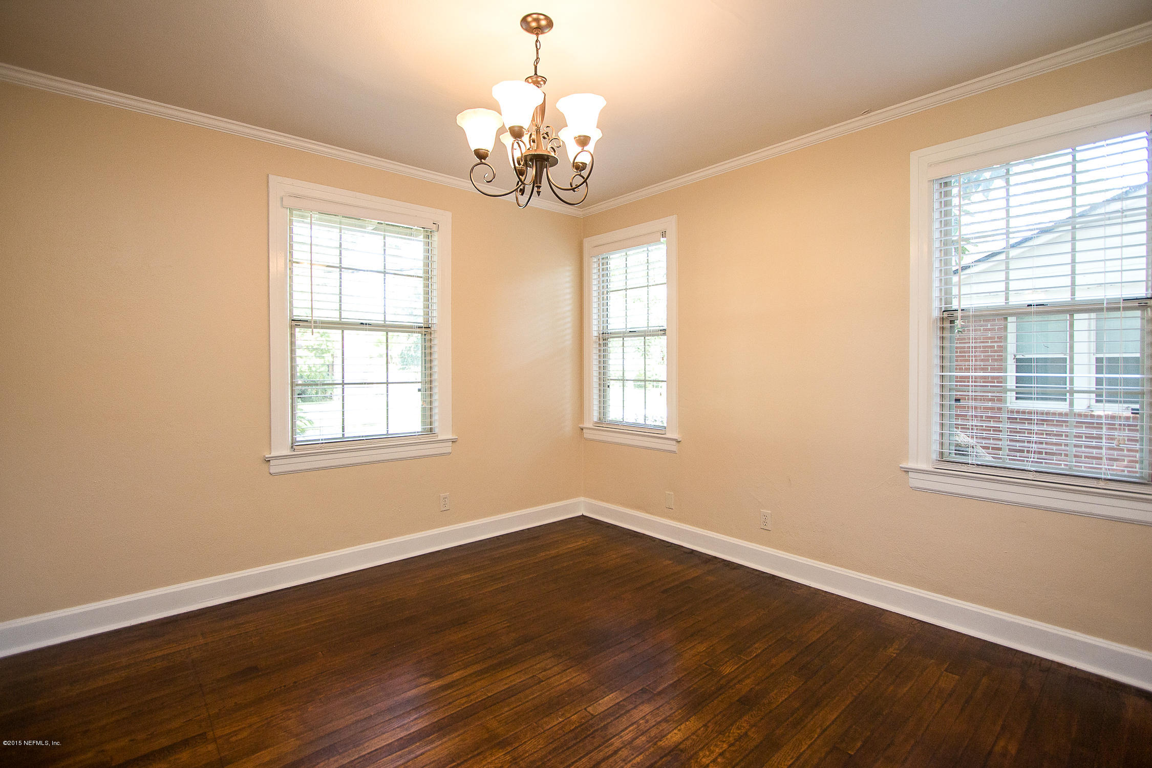 2231 Larchmont Road Jacksonville, FL 32207 - Photo 9 of 19 Dining Room