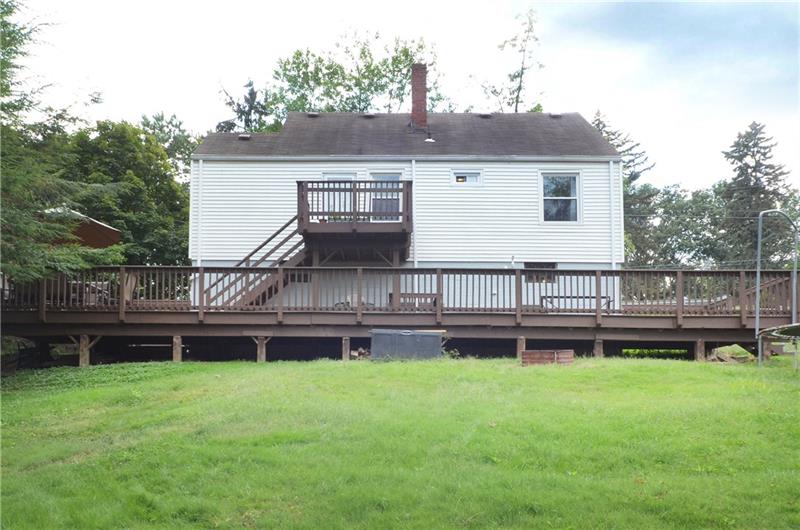 7028 Locust Road Bethel Park, PA 15102 - Photo 17 of 19 Gallery Image 17