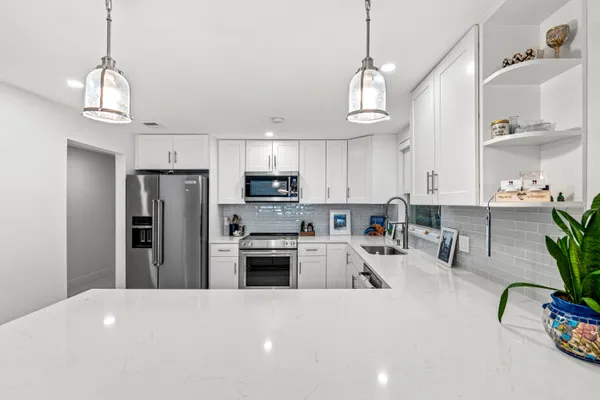$2,675,000 | 336 Venetian Drive, Unit 1, Delray Beach, FL 33483