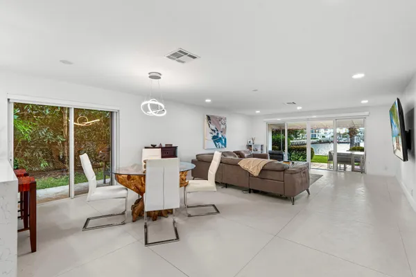 $2,675,000 | 336 Venetian Drive, Unit 1, Delray Beach, FL 33483