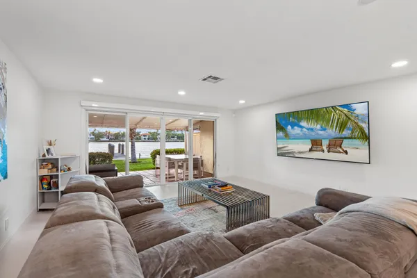 $2,675,000 | 336 Venetian Drive, Unit 1, Delray Beach, FL 33483