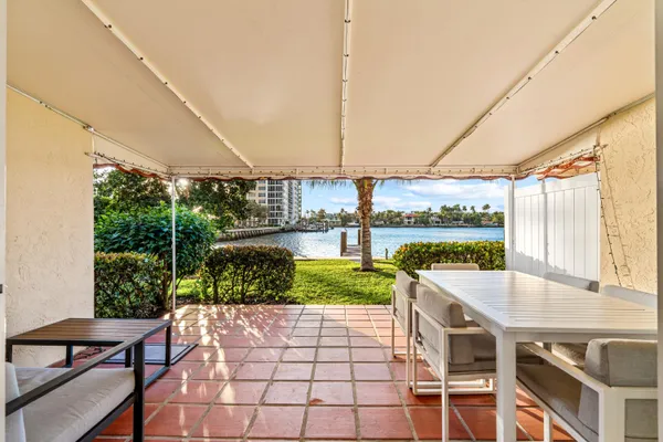 $2,675,000 | 336 Venetian Drive, Unit 1, Delray Beach, FL 33483