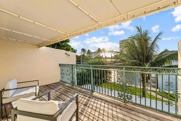 $2,675,000 | 336 Venetian Drive, Unit 1, Delray Beach, FL 33483
