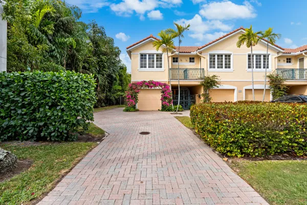$2,675,000 | 336 Venetian Drive, Unit 1, Delray Beach, FL 33483