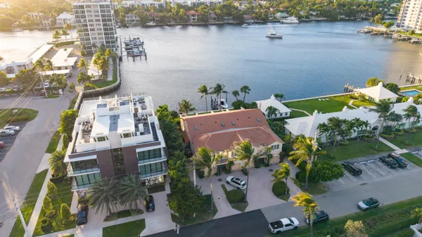 $2,675,000 | 336 Venetian Drive, Unit 1, Delray Beach, FL 33483