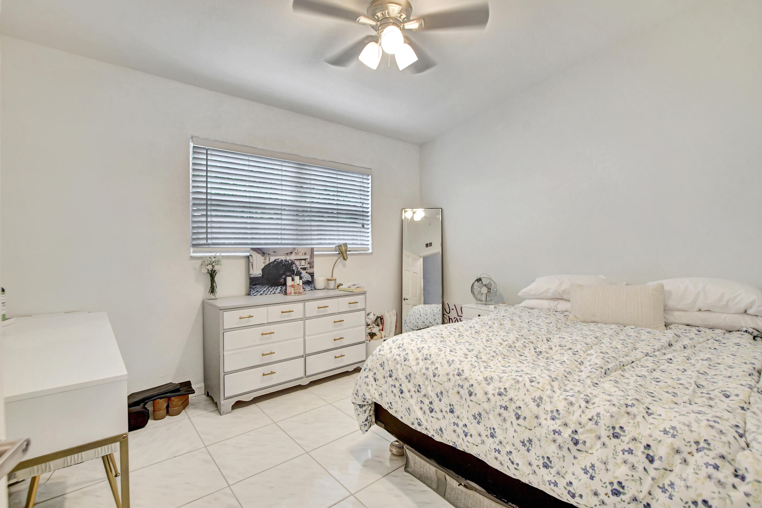 409 Manchester Street Boca Raton, FL 33487 - Photo 22 of 50 GUEST BEDROOM 3