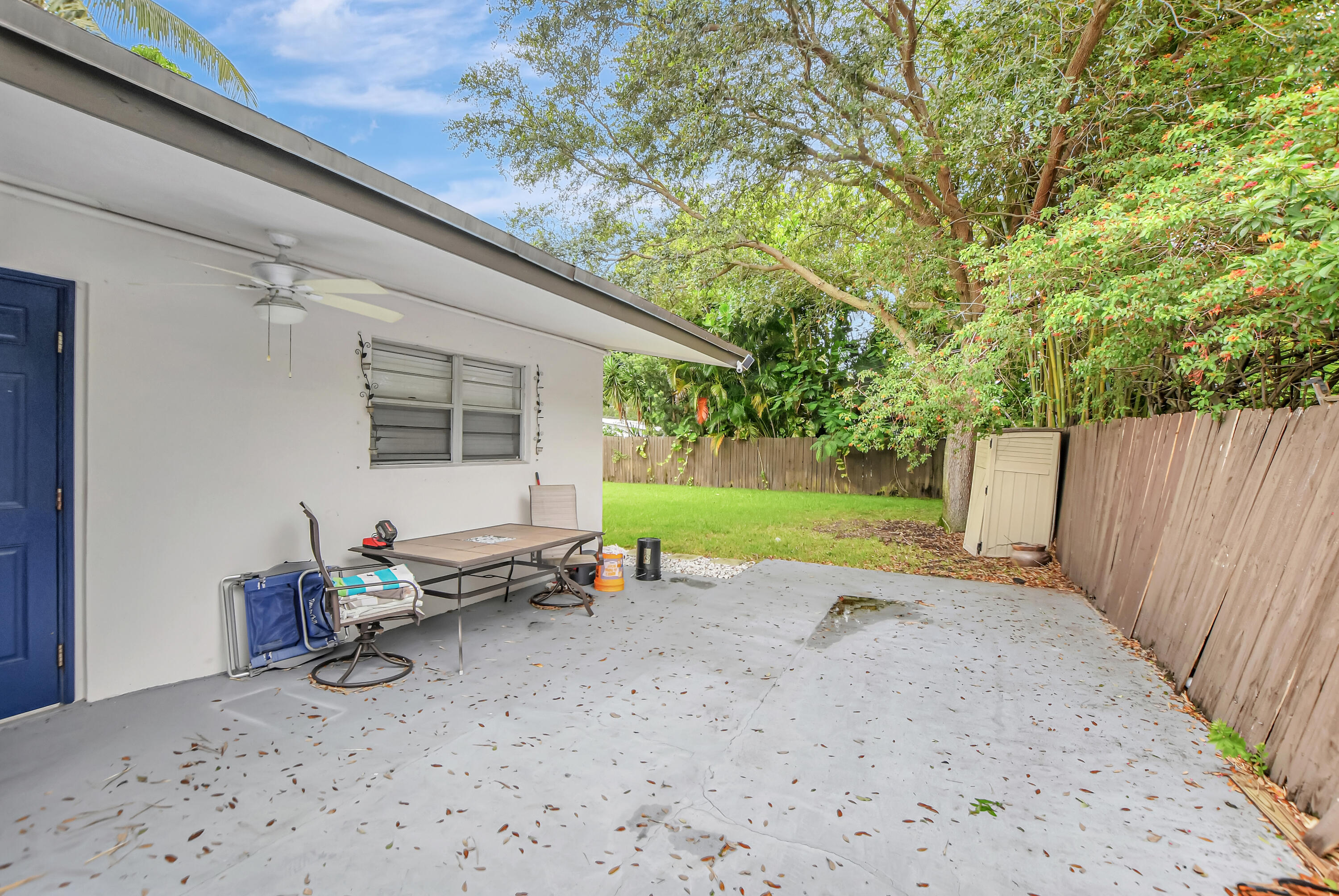 409 Manchester Street Boca Raton, FL 33487 - Photo 27 of 50 PATIO