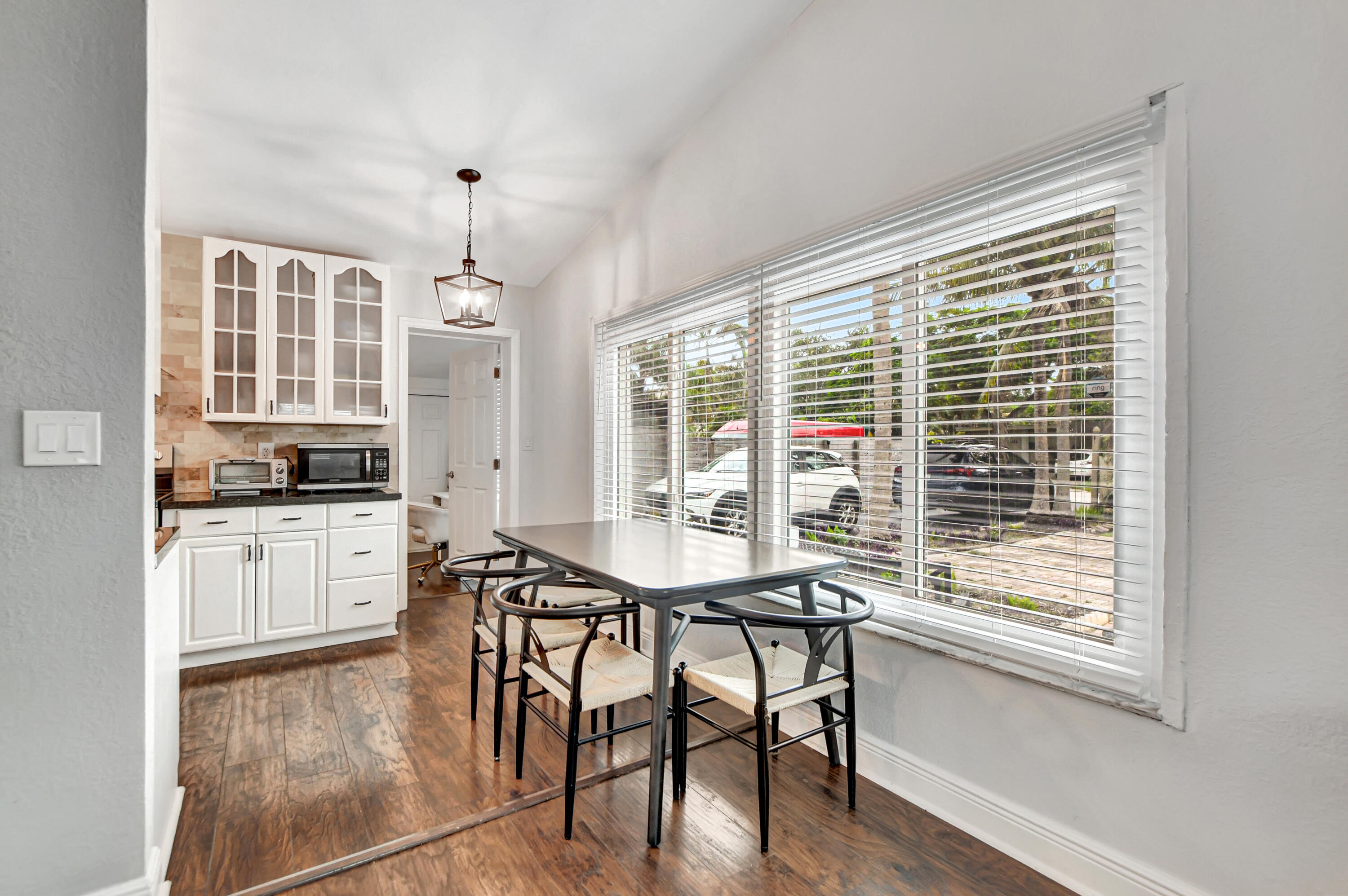 409 Manchester Street Boca Raton, FL 33487 - Photo 9 of 50 DINING