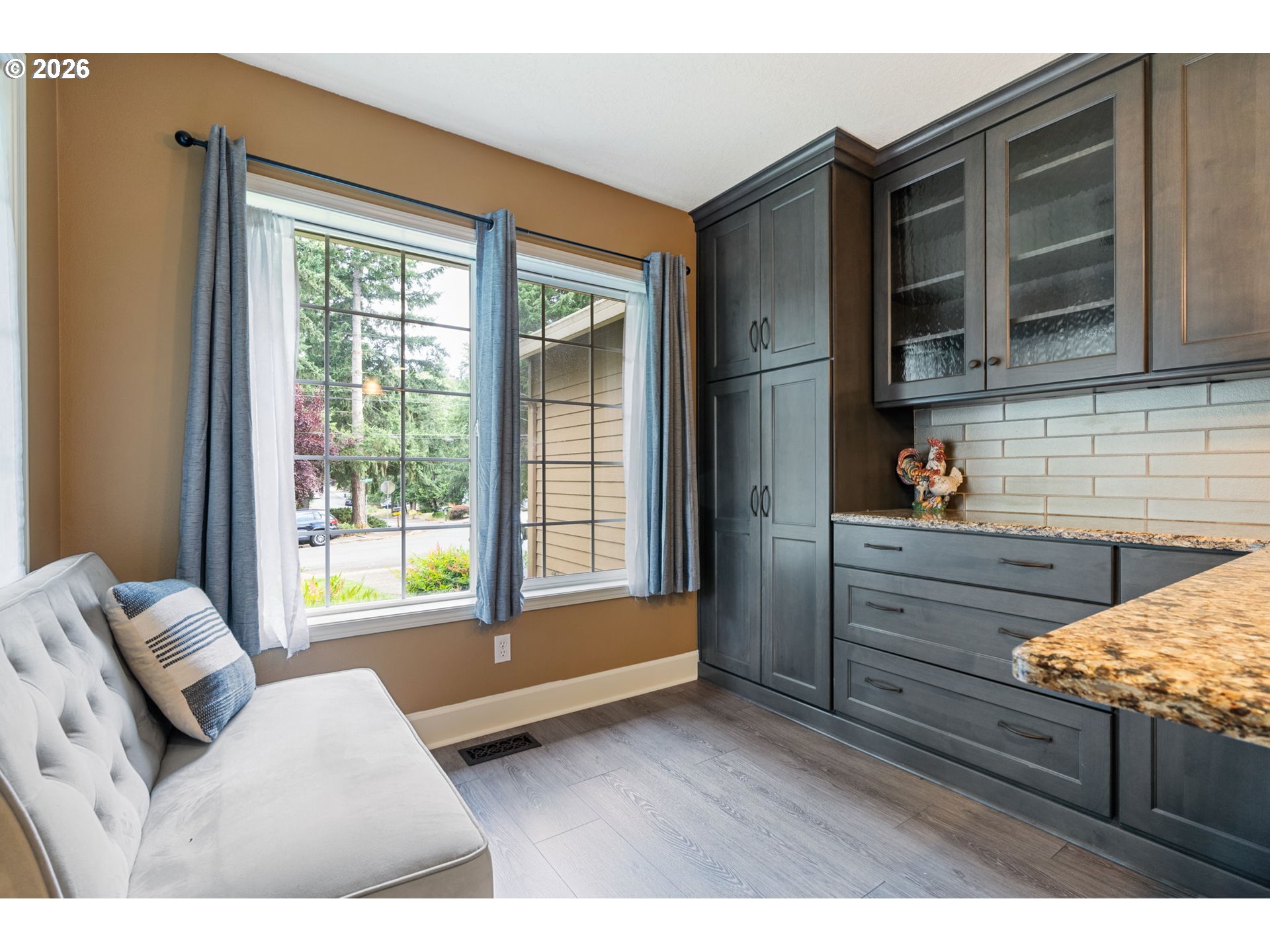 8449 Southwest Alden Street Portland, OR 97223 - Photo 14 of 39