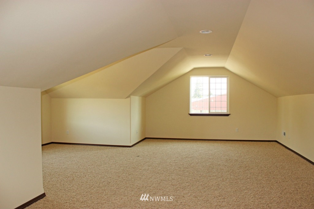 7641 183rd Avenue Southwest Rochester, WA 98579 - Photo 16 of 25