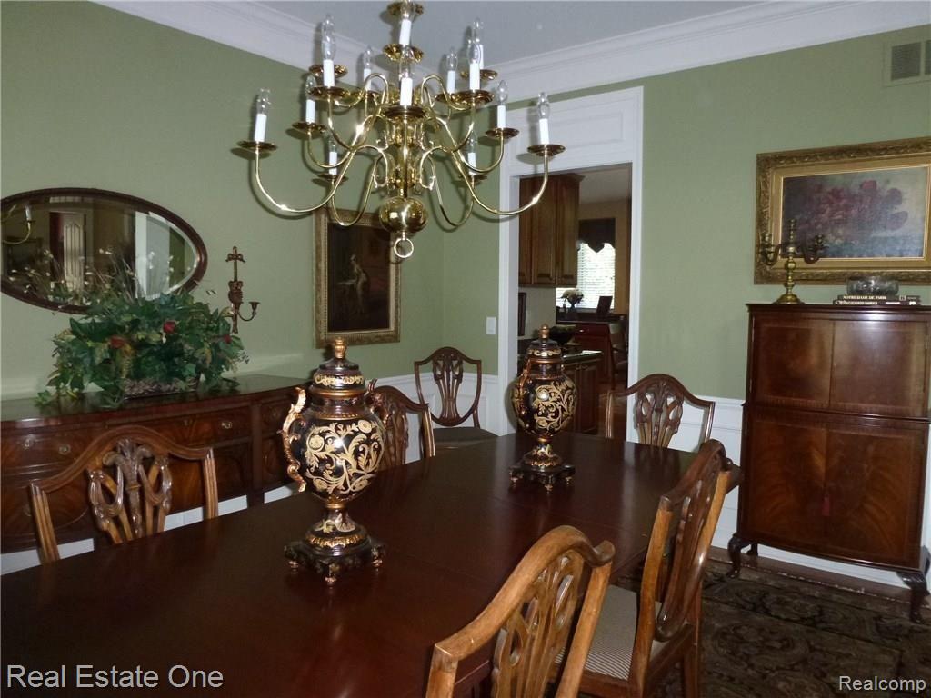 2340 Andover Boulevard Rochester, MI 48306 - Photo 23 of 61