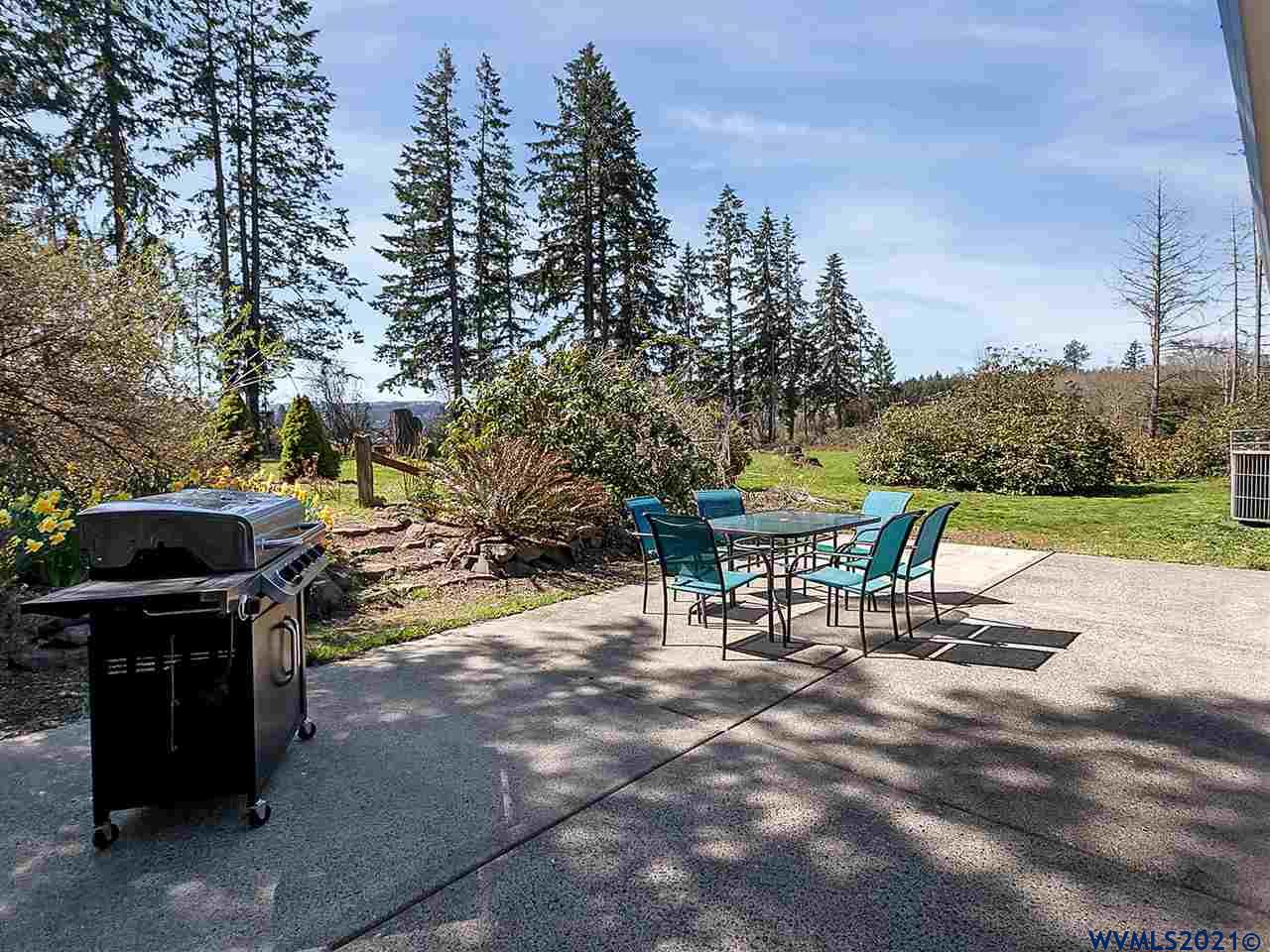 11760 Southwest Campbell Road Hillsboro, OR 97123 - Photo 15 of 42