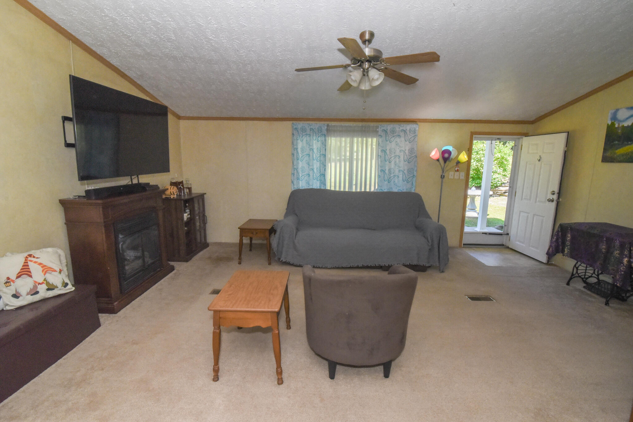 820 Oakland Road Brooksville, KY 41004 - Photo 4 of 24 Gallery Image 4