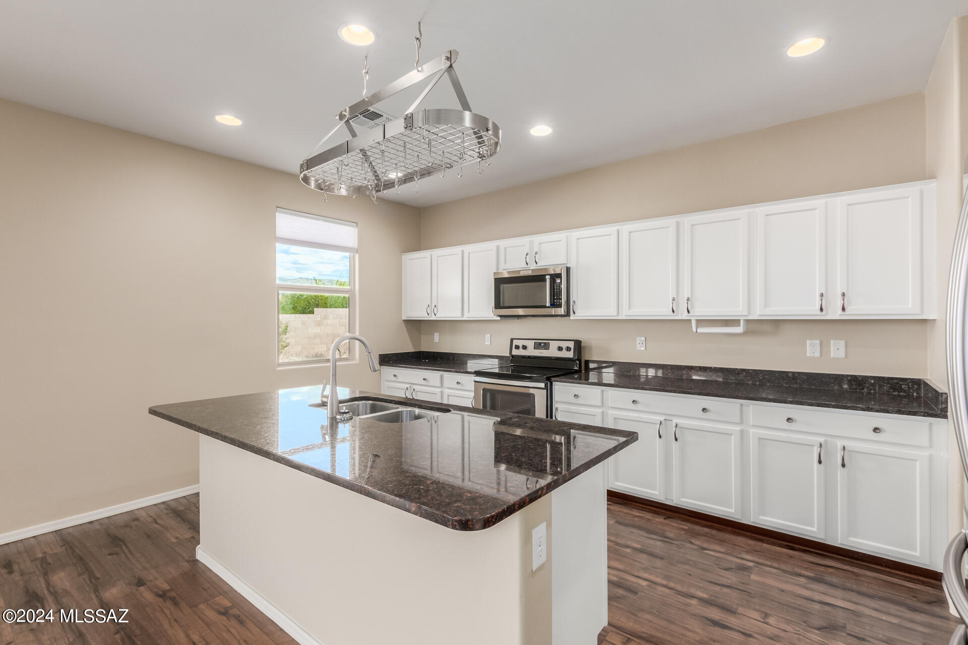 3995 South Corte Rana Rica Tucson, AZ 85730 - Photo 5 of 36 Gallery Image 5