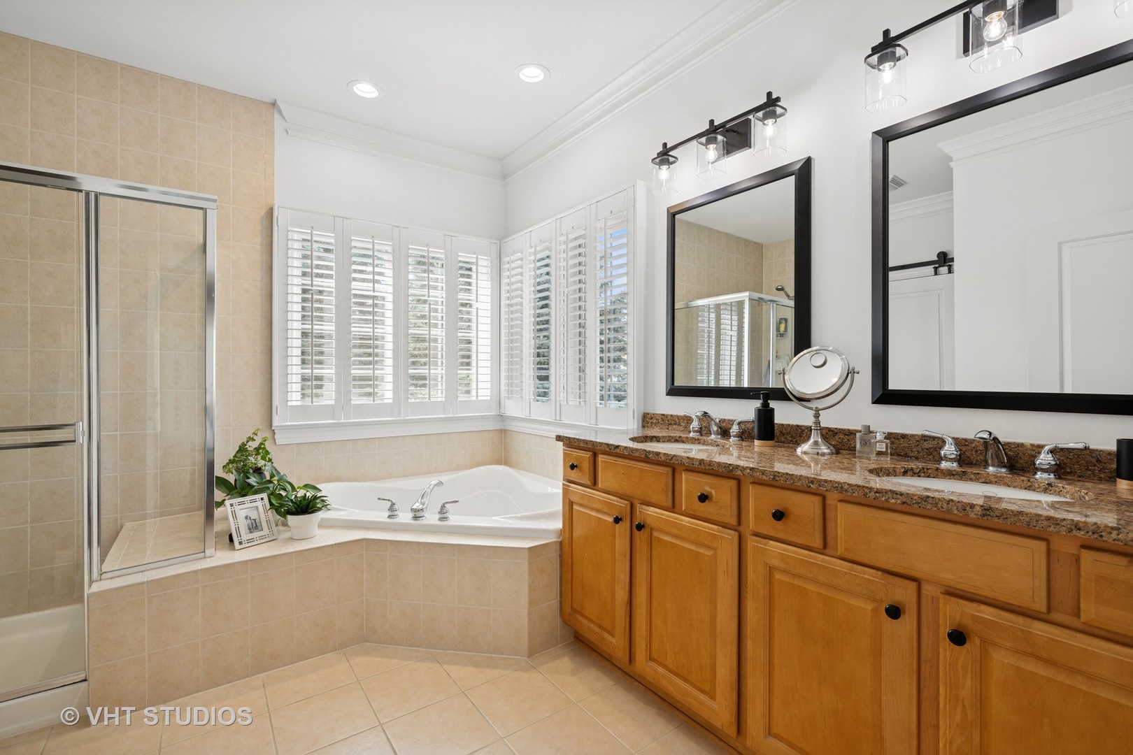 4220 Weatherstone Road Crystal Lake, IL 60014 - Photo 17 of 36 Gallery Image 17