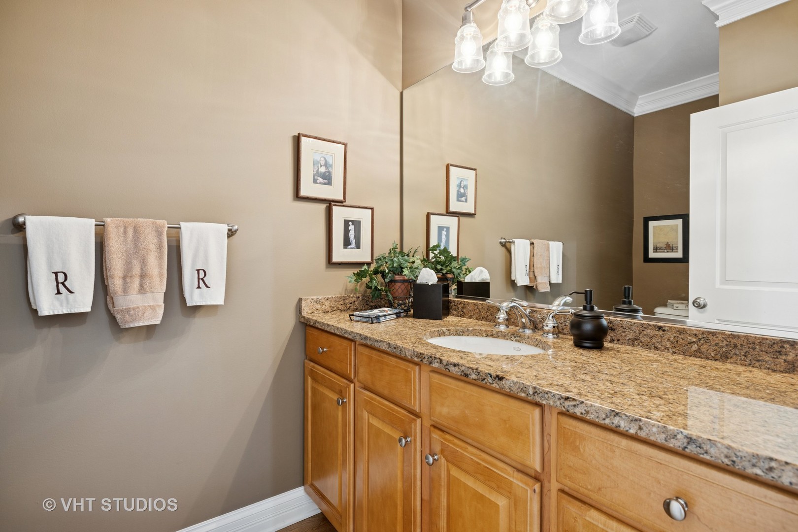 4220 Weatherstone Road Crystal Lake, IL 60014 - Photo 18 of 36 Gallery Image 18