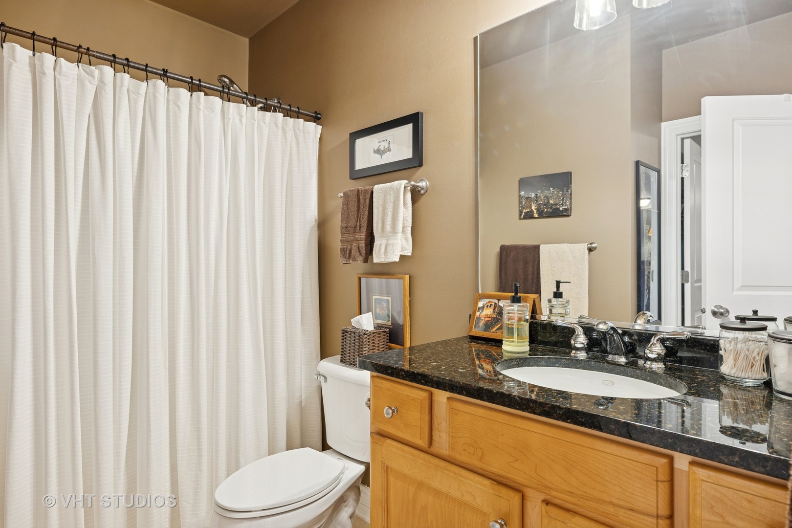 4220 Weatherstone Road Crystal Lake, IL 60014 - Photo 23 of 36 Gallery Image 23