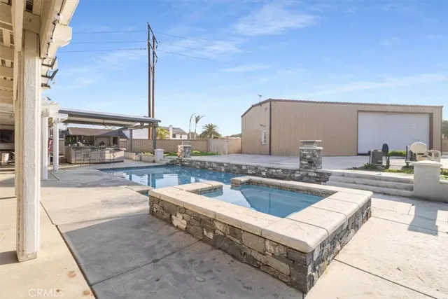 a view of a basketball court