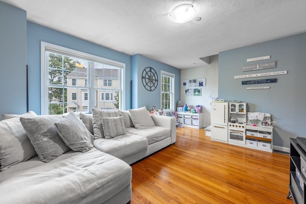 41 Boston Road, Unit 141 Billerica, MA 01862 - Photo 6 of 19 Gallery Image 6
