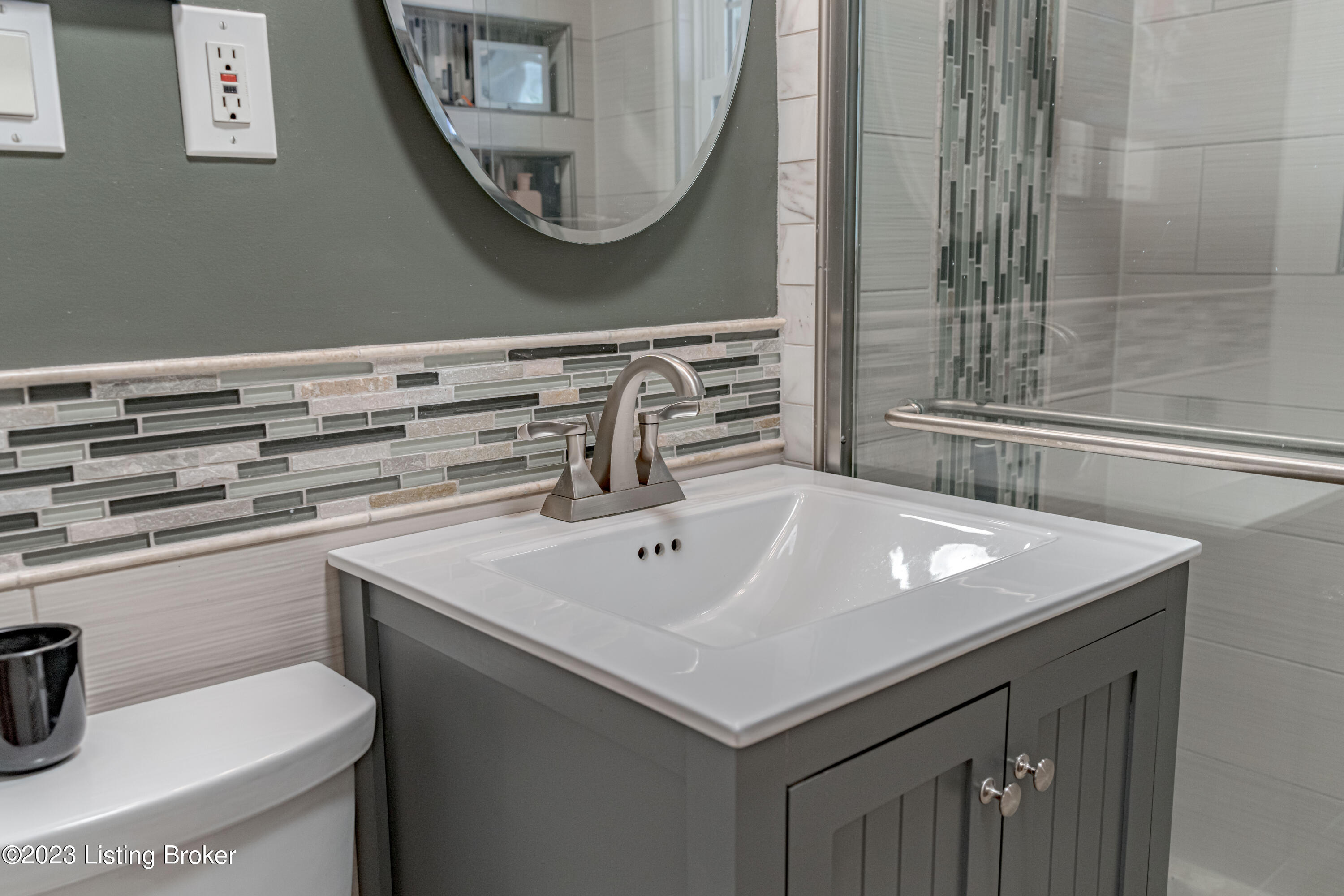 4516 Blenheim Road Louisville, KY 40207 - Photo 34 of 81 DSC00227