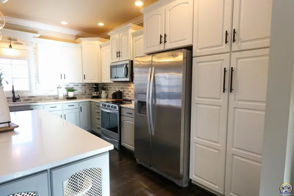 $349,500 | 2225 Mt Vernon Terrace, Emporia, KS 66801