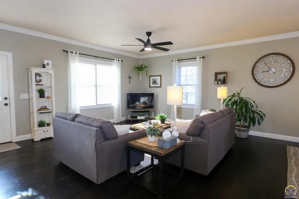 $349,500 | 2225 Mt Vernon Terrace, Emporia, KS 66801