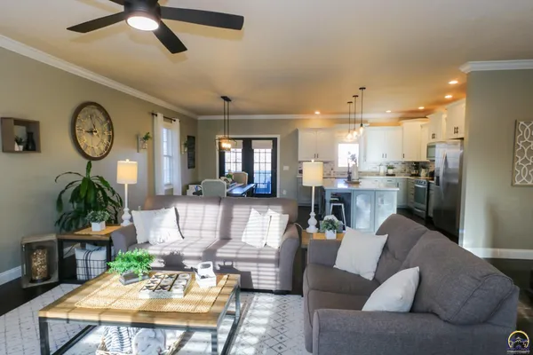 $349,500 | 2225 Mt Vernon Terrace, Emporia, KS 66801