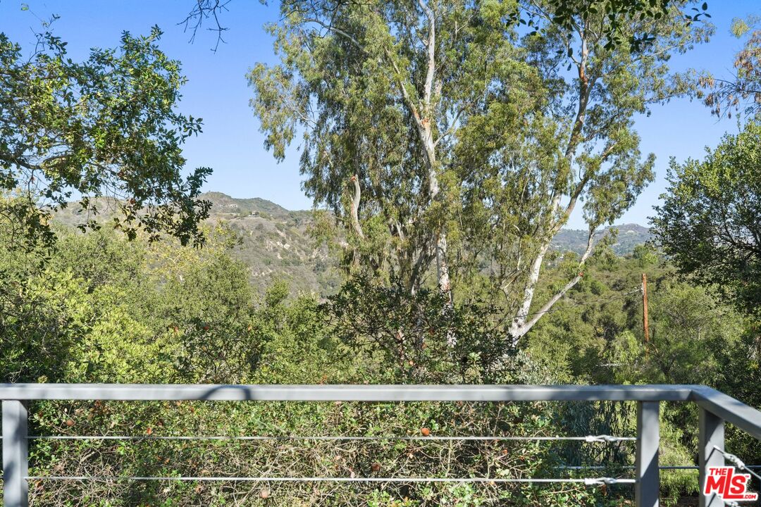 21273 Entrada Road Topanga, CA 90290 - Photo 2 of 70
