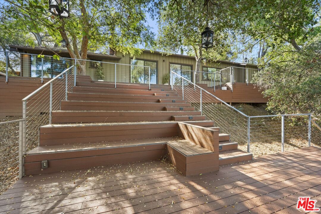 21273 Entrada Road Topanga, CA 90290 - Photo 28 of 70