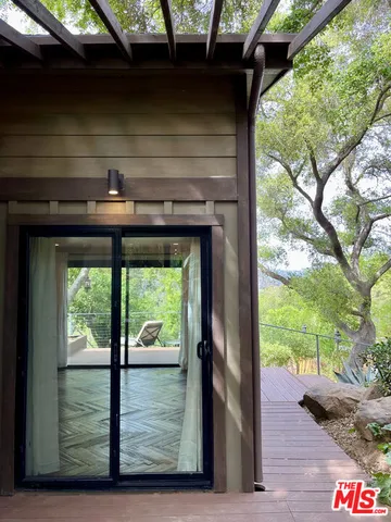 $7,500 | 21273 Entrada Road, Topanga, CA 90290